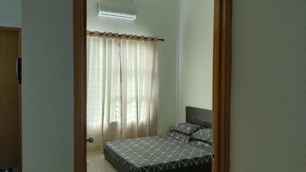 42 Avenue Samarahan *